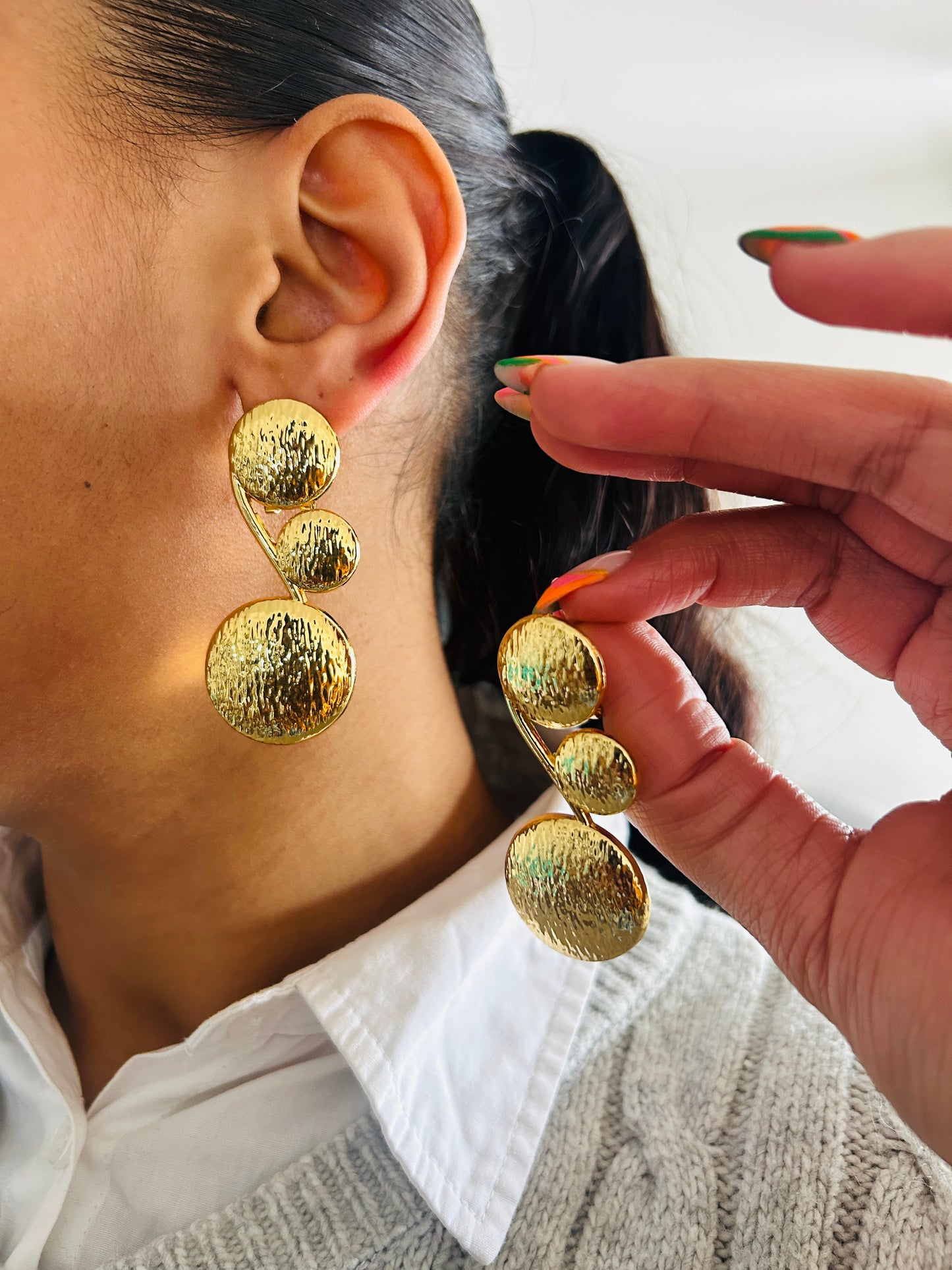 Boucle d'oreille fantaisie dorée