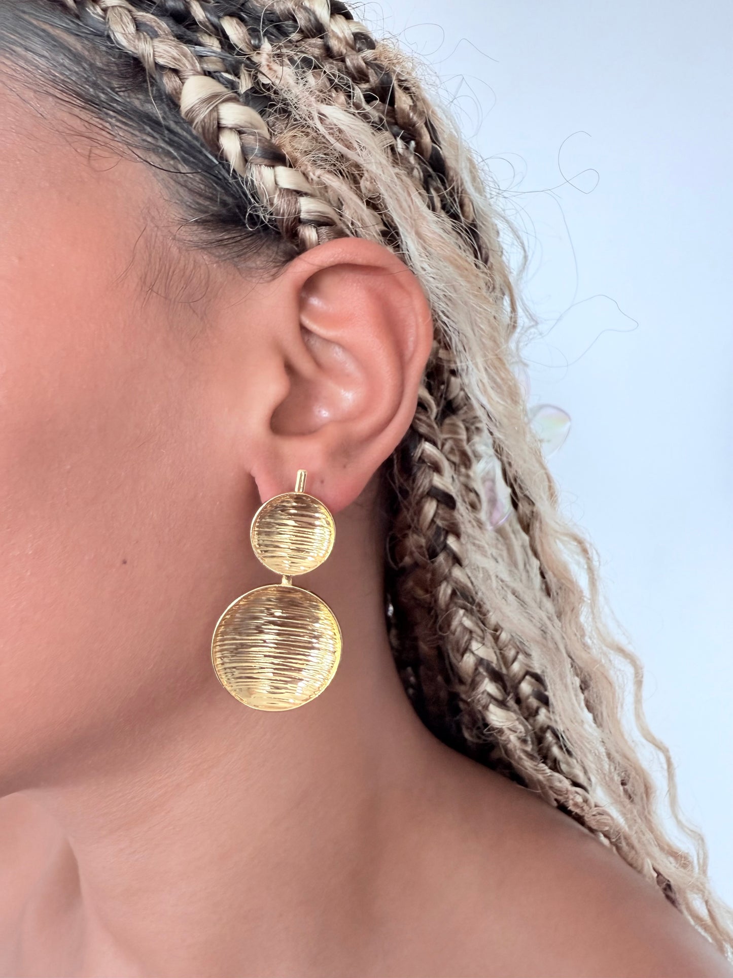 Boucle d'oreille fantaisie dorée