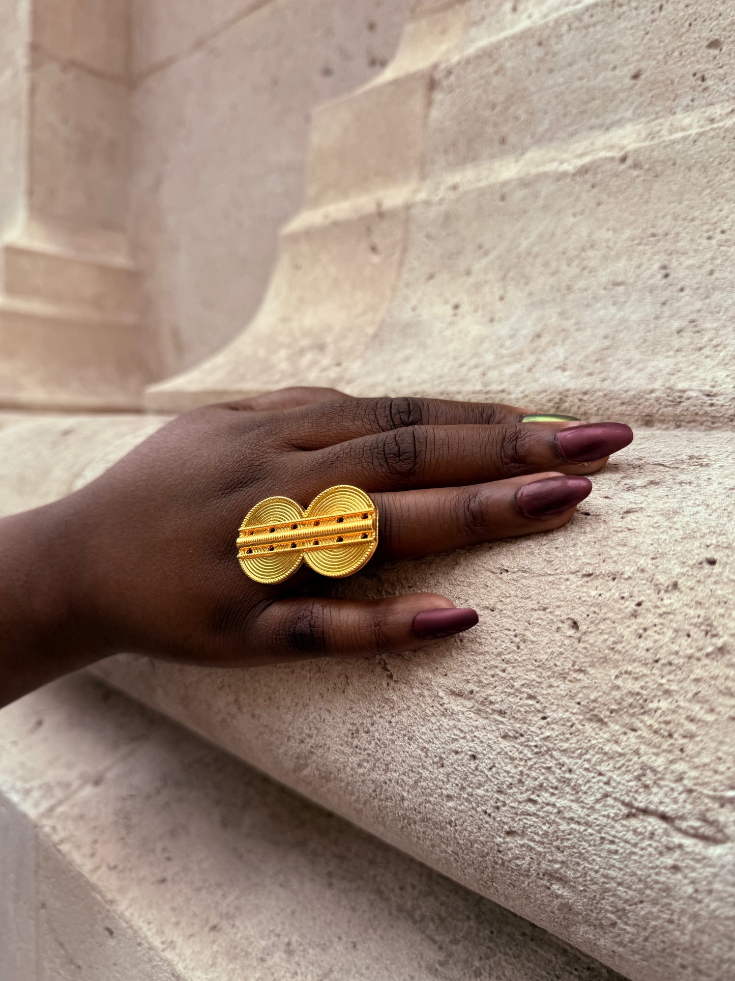 Bague ethnique dorée & ajustable