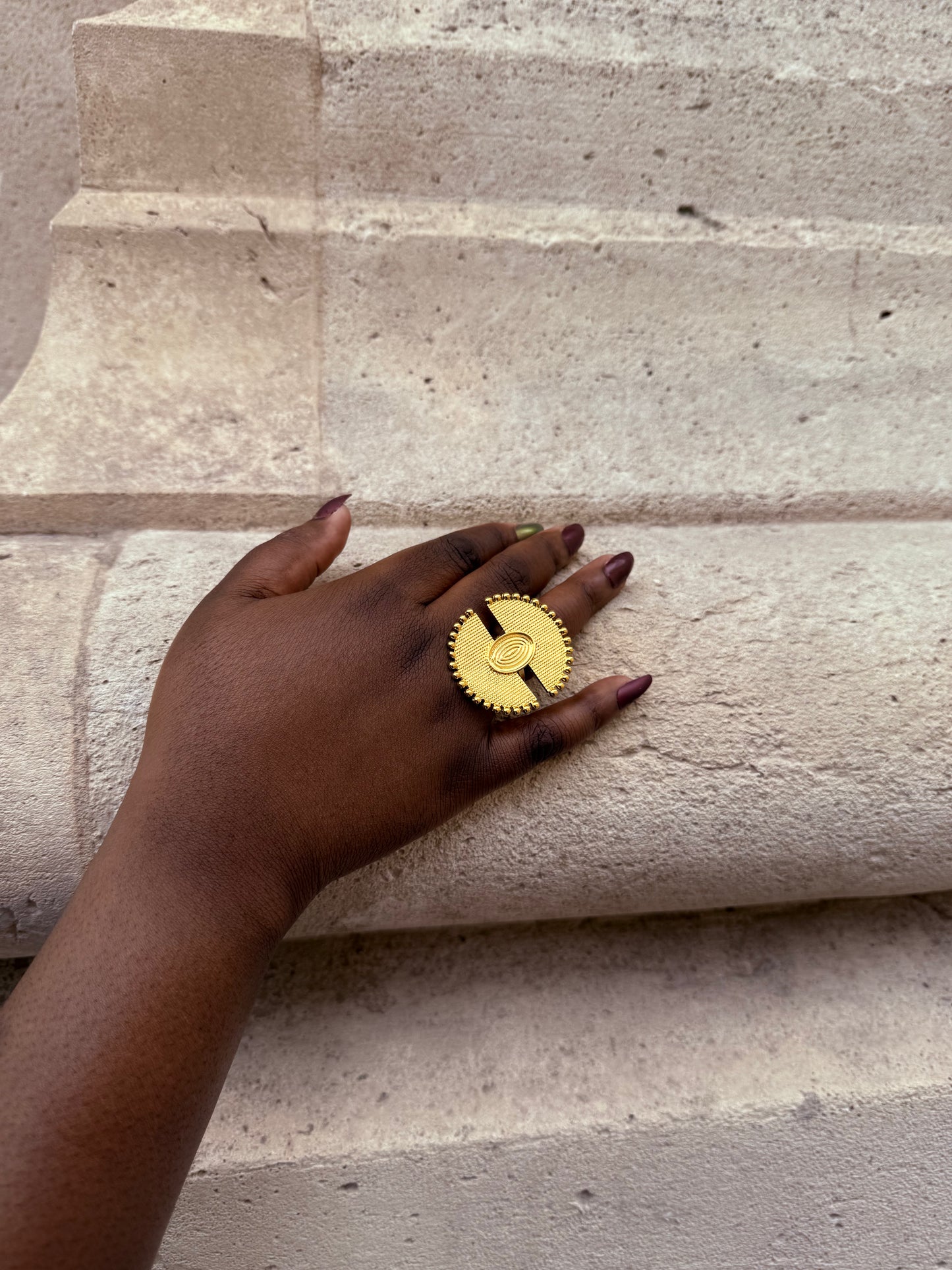 Bague ethnique dorée & ajustable
