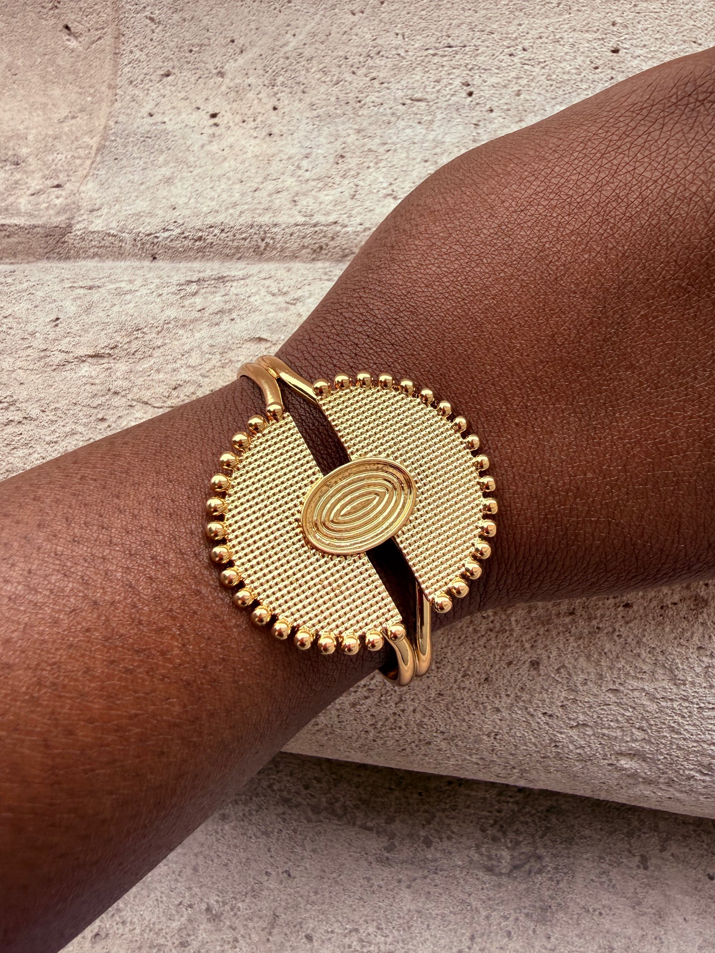 Bracelet ethnique doré & ajustable