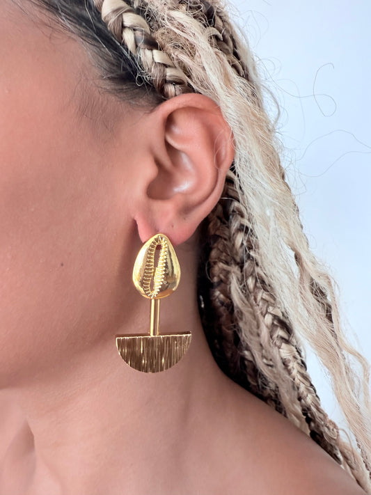 Boucle d'oreille fantaisie dorée