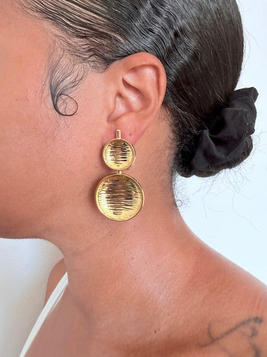 Boucle d'oreille fantaisie dorée