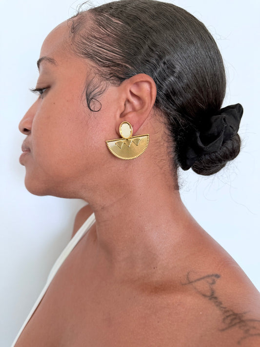 Boucle d'oreille fantaisie dorée