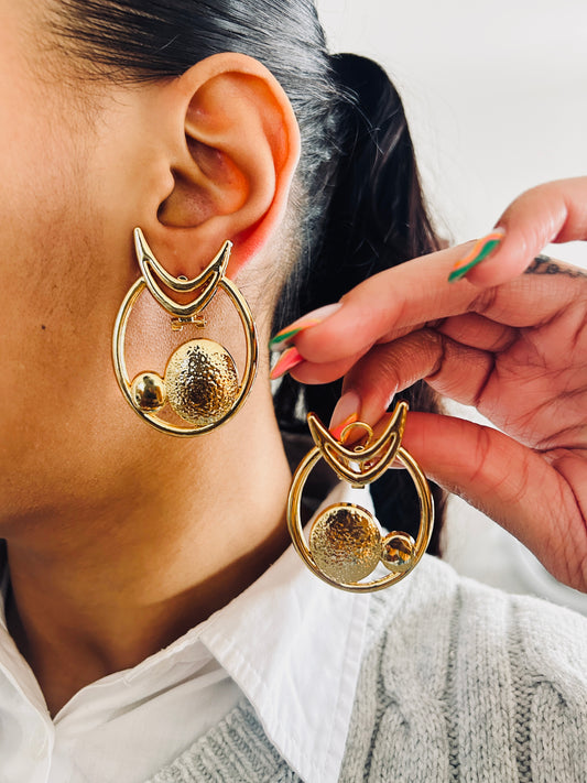 Boucle d'oreille fantaisie dorée
