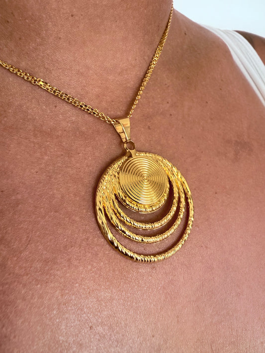 Collier fantaisie dorée