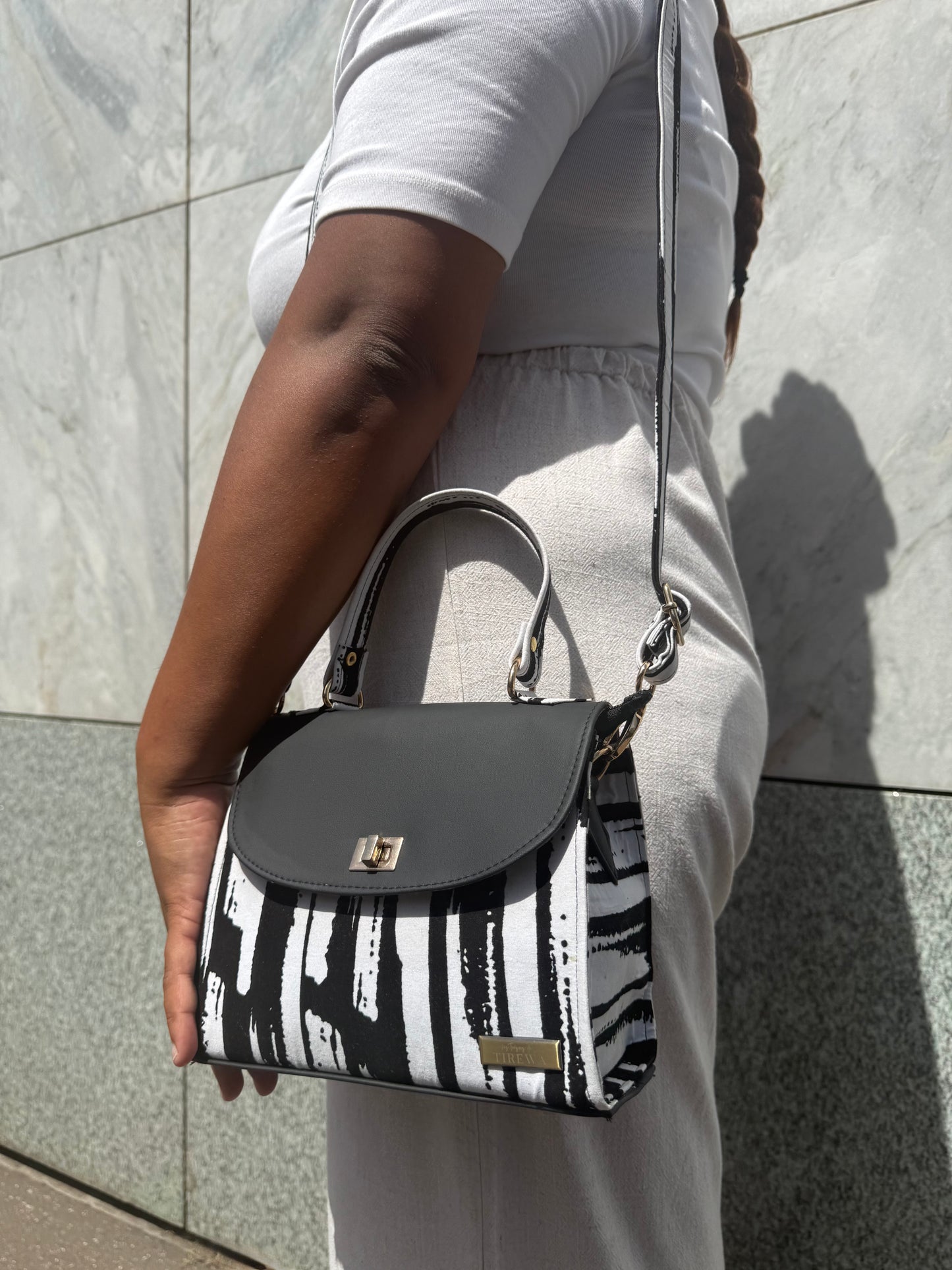 Mini Tacko Ebony