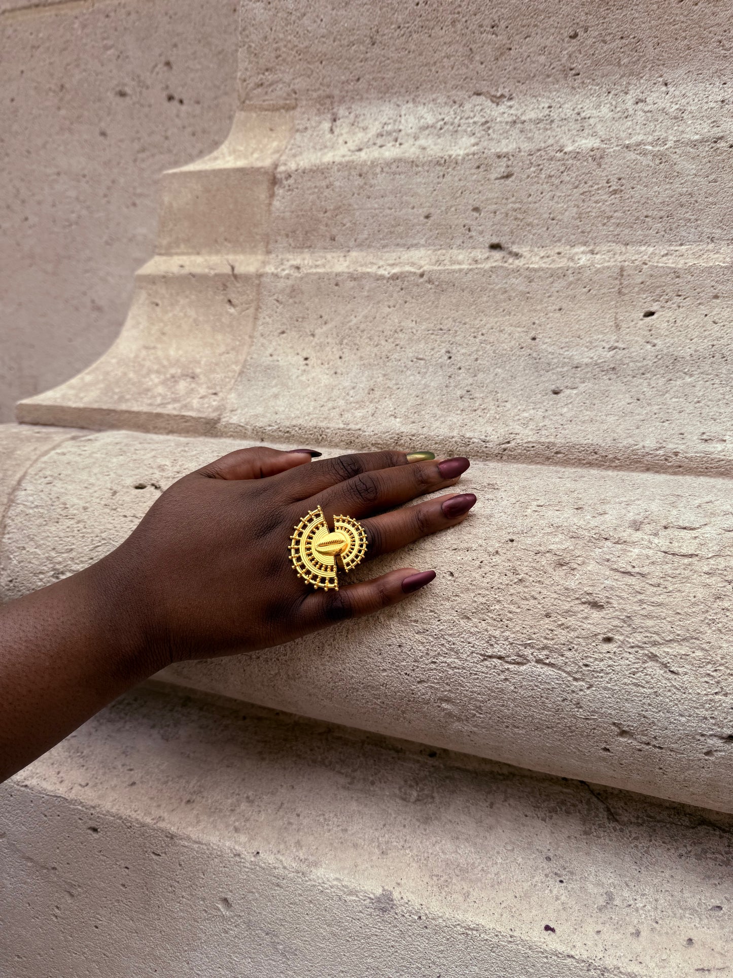 Bague ethnique dorée & ajustable