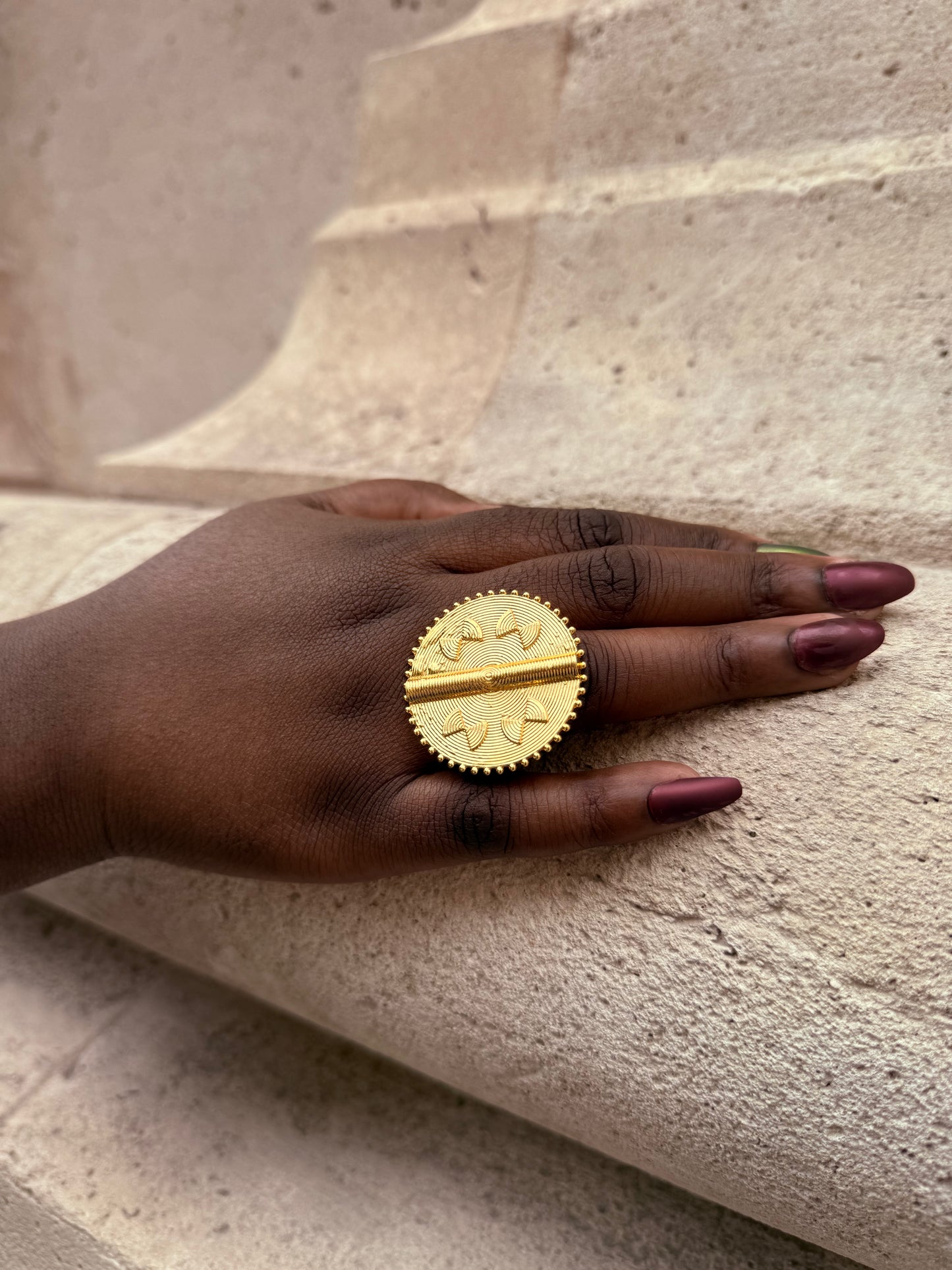 Bague ethnique dorée & ajustable