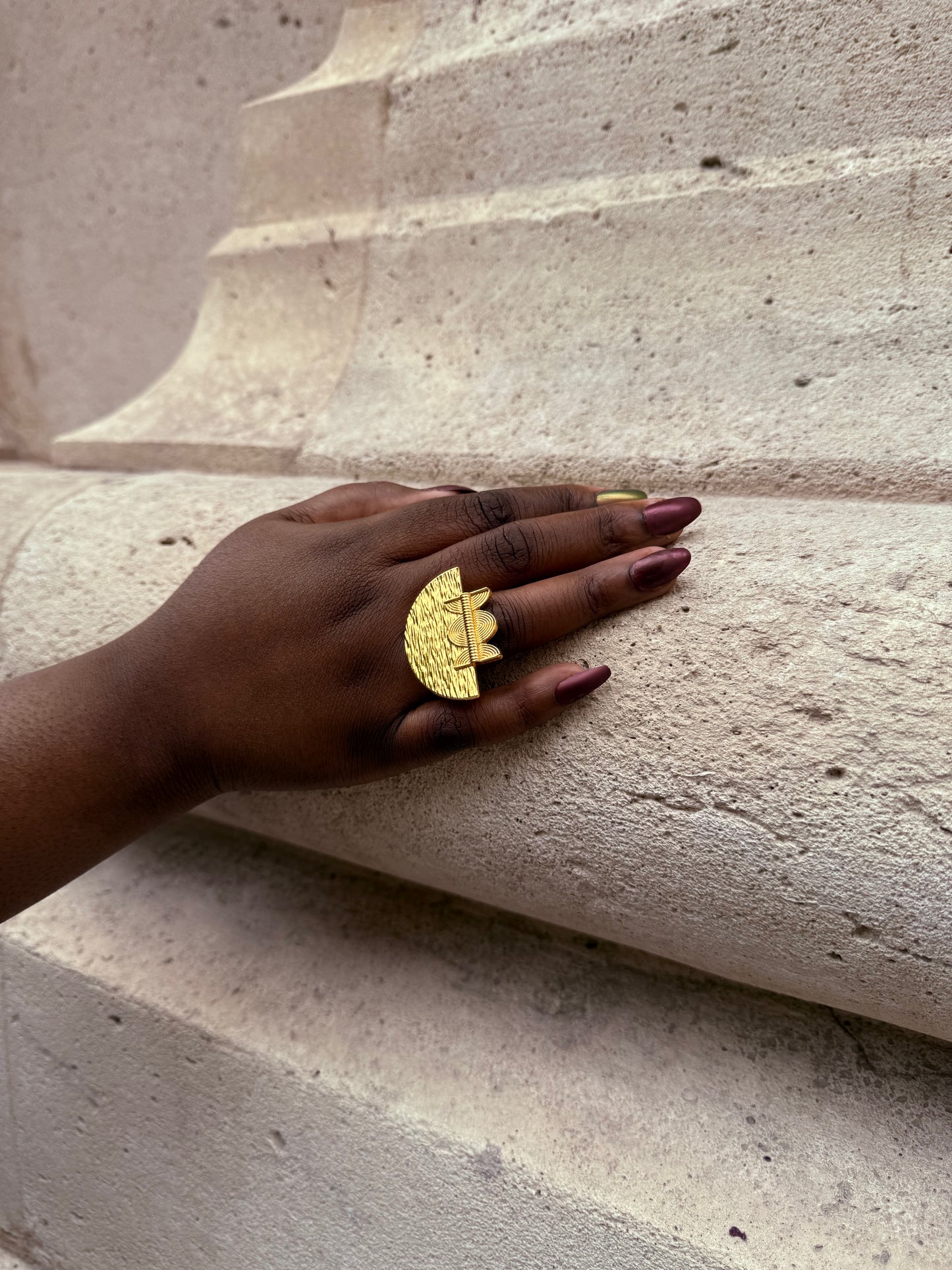 Bague ethnique dorée & ajustable