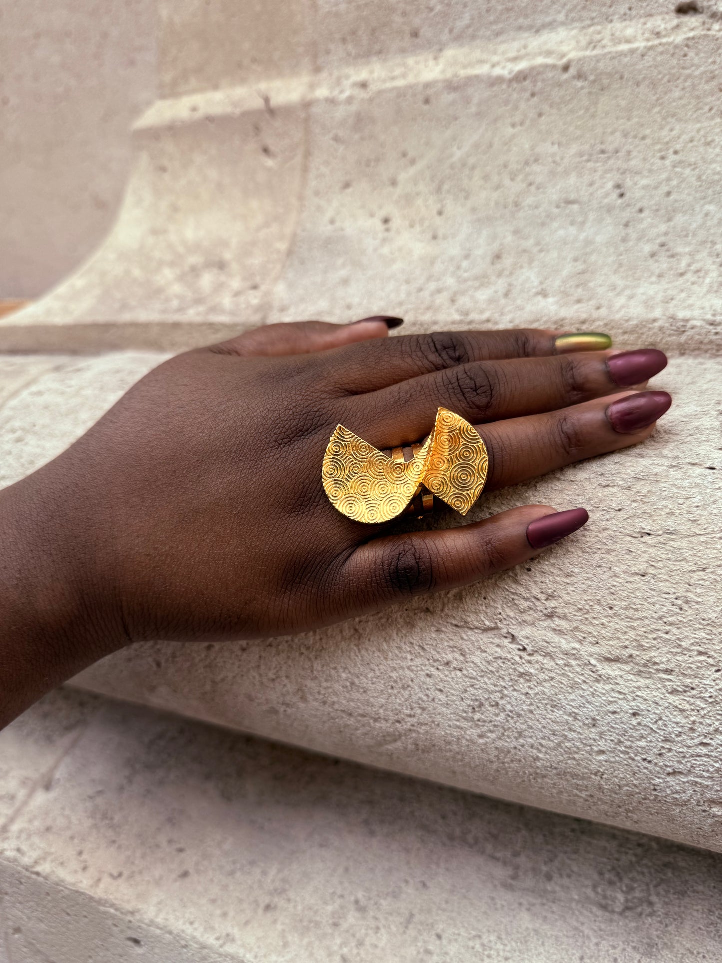 Bague ethnique dorée & ajustable