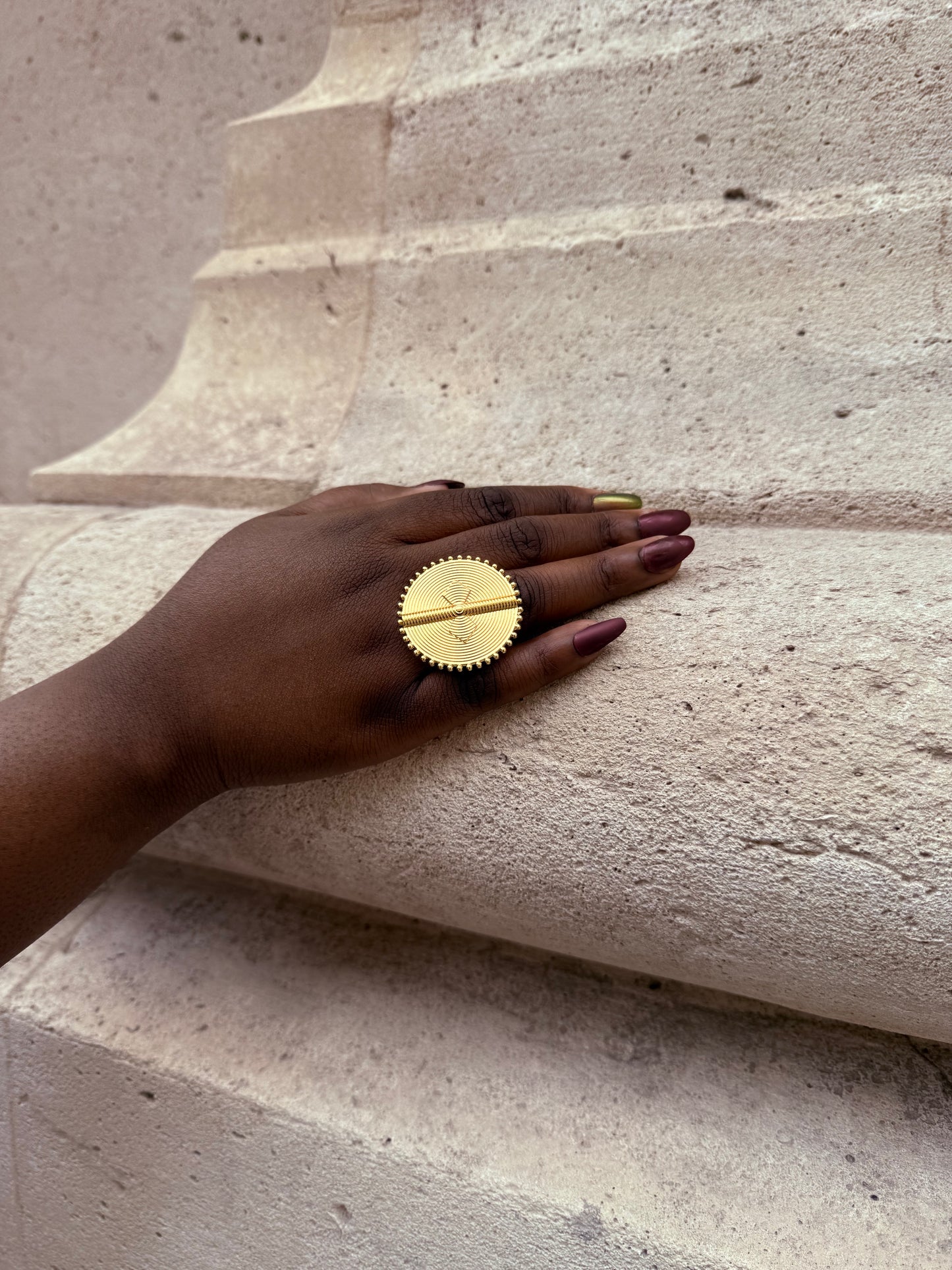 Bague ethnique dorée & ajustable