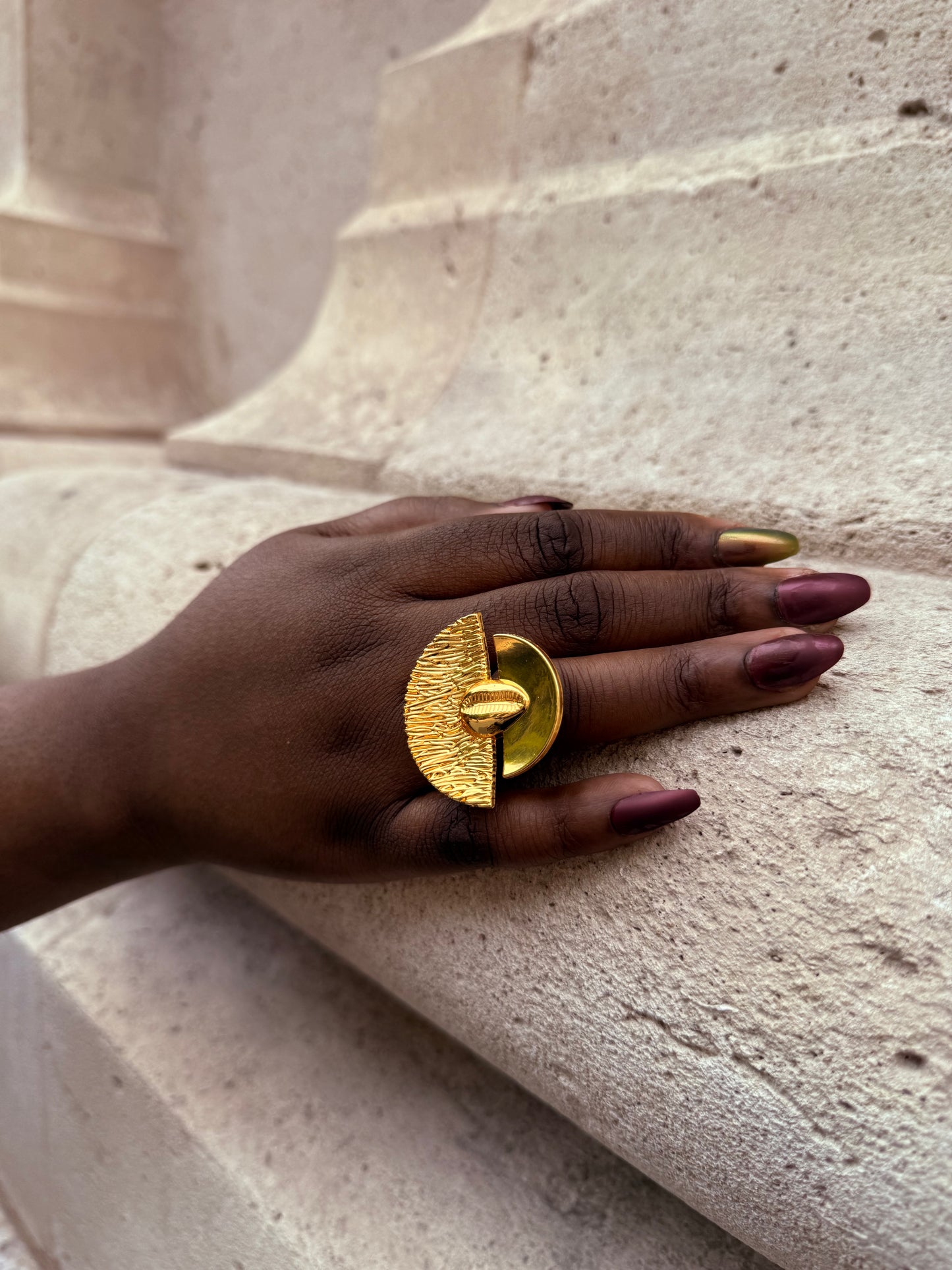 Bague ethnique dorée & ajustable