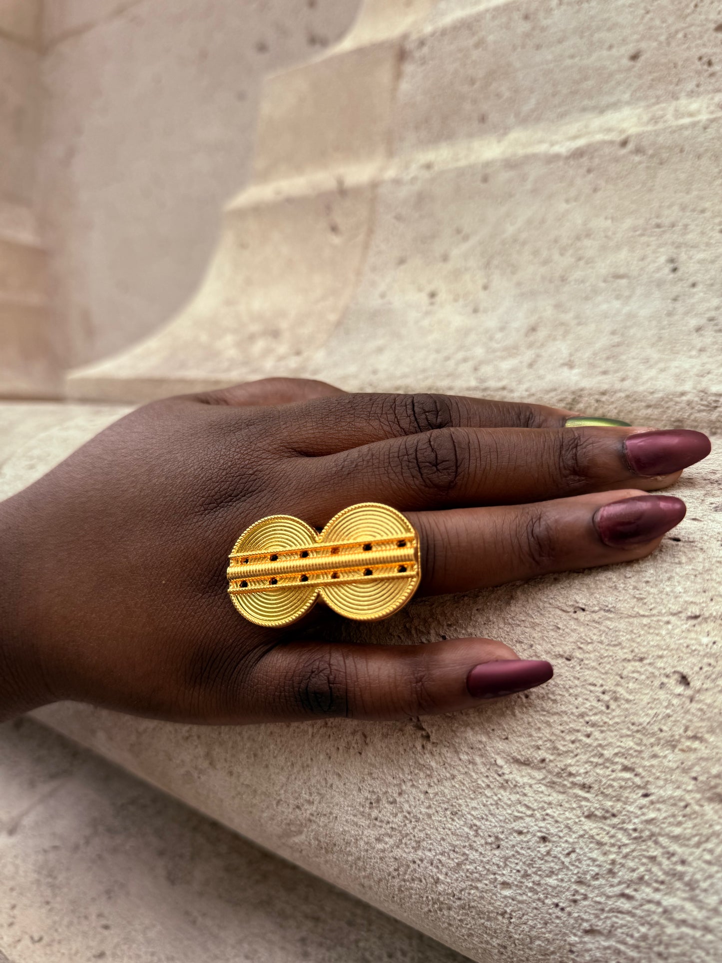 Bague ethnique dorée & ajustable
