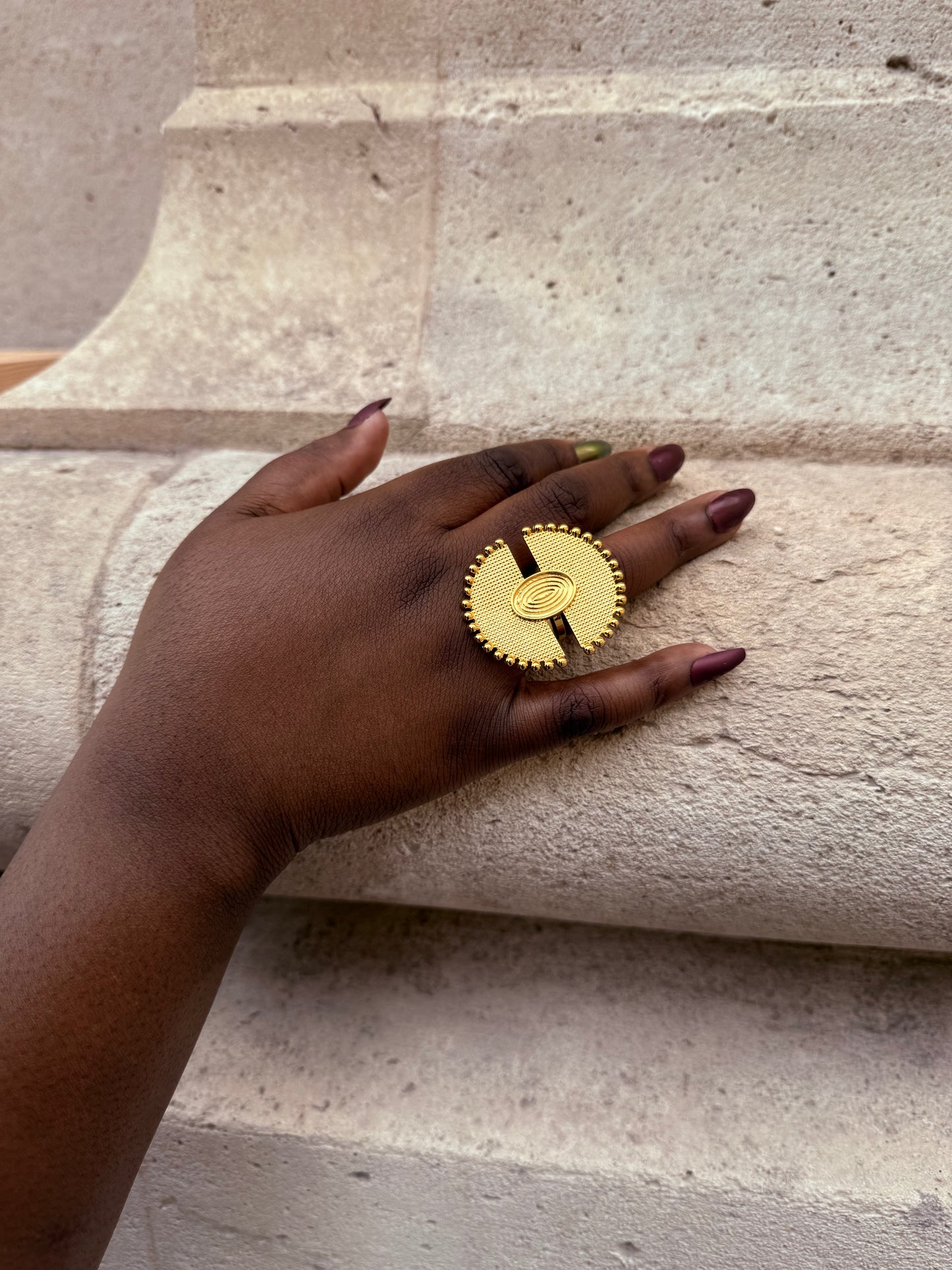 Bague ethnique dorée & ajustable