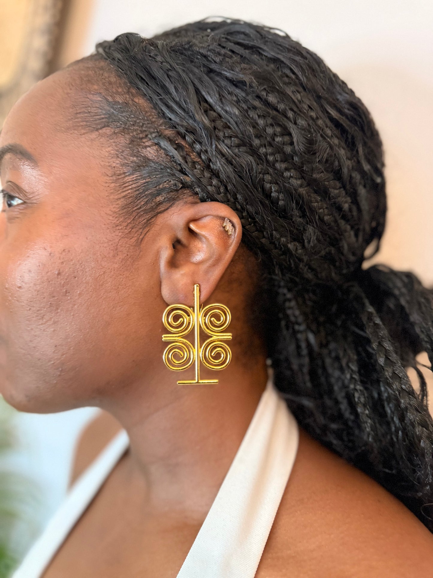 Boucles d’oreilles ethniques dorées Afro Chic
