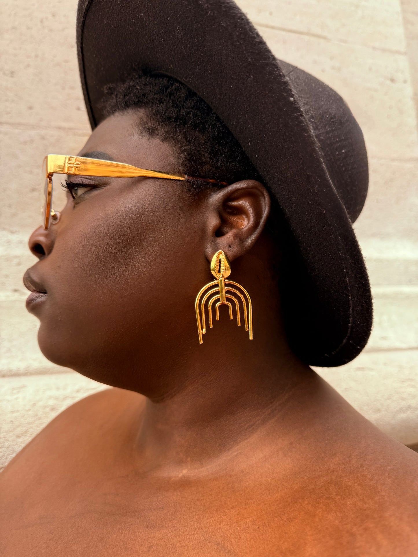 Boucles d’oreilles ethniques dorées Afro Chic