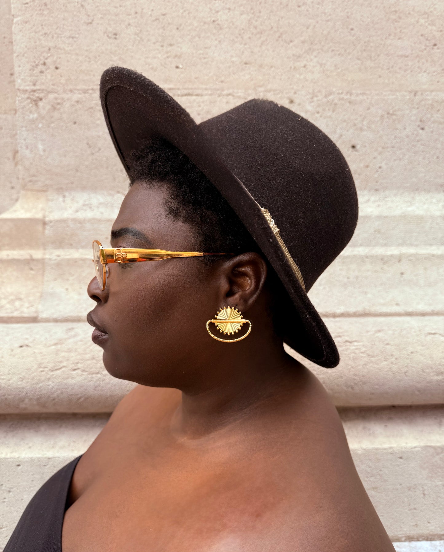 Boucles d’oreilles ethniques dorées Afro Chic