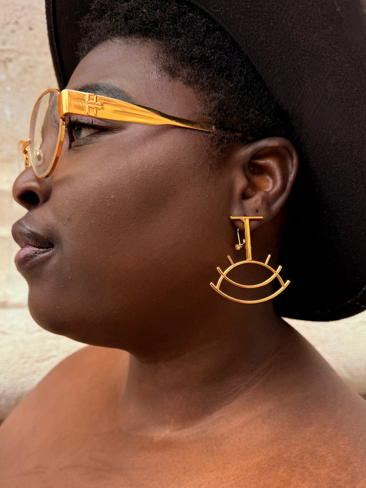 Boucles d’oreilles ethniques dorées Afro Chic