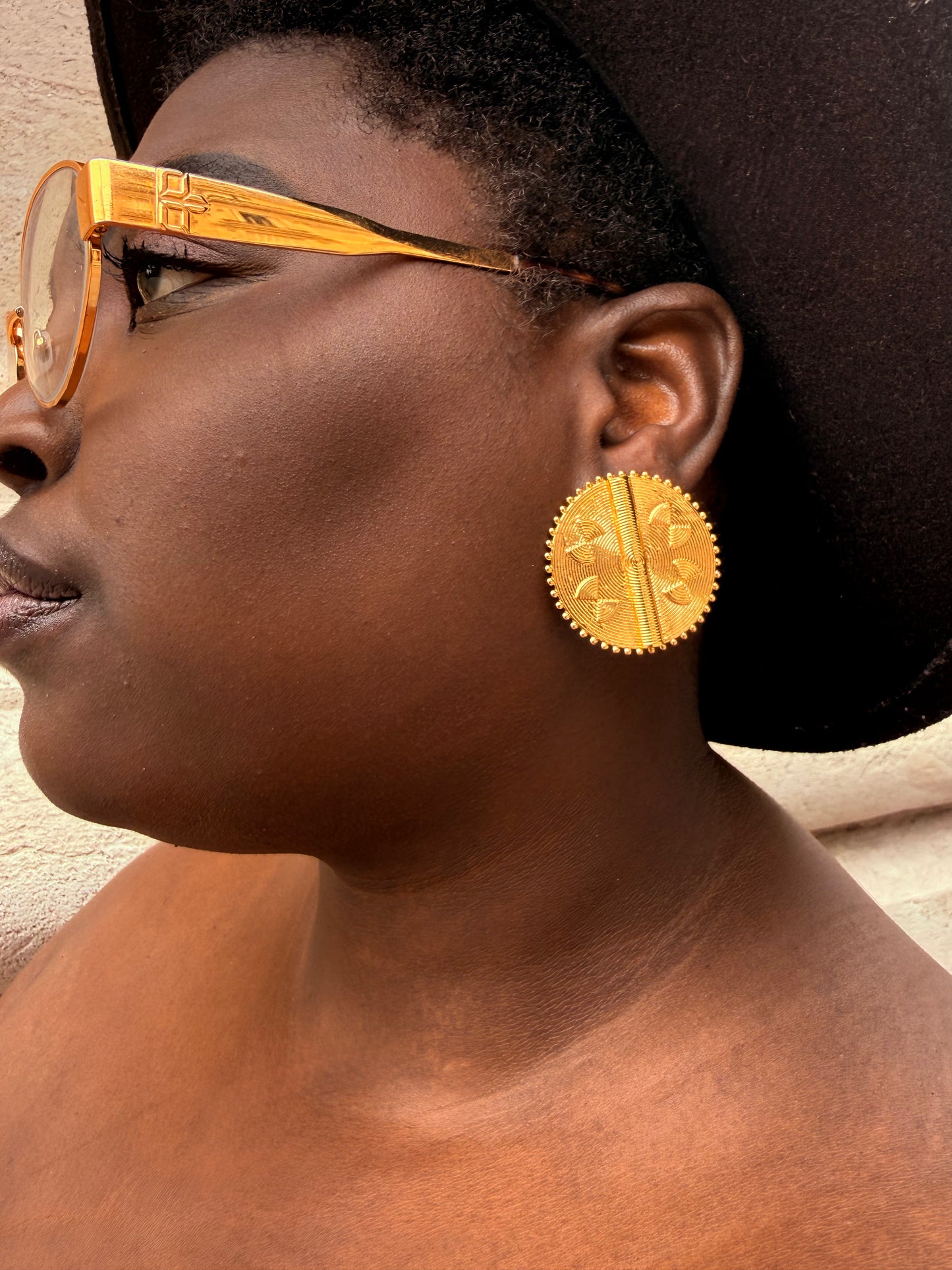 Boucles d’oreilles ethniques dorées Afro Chic