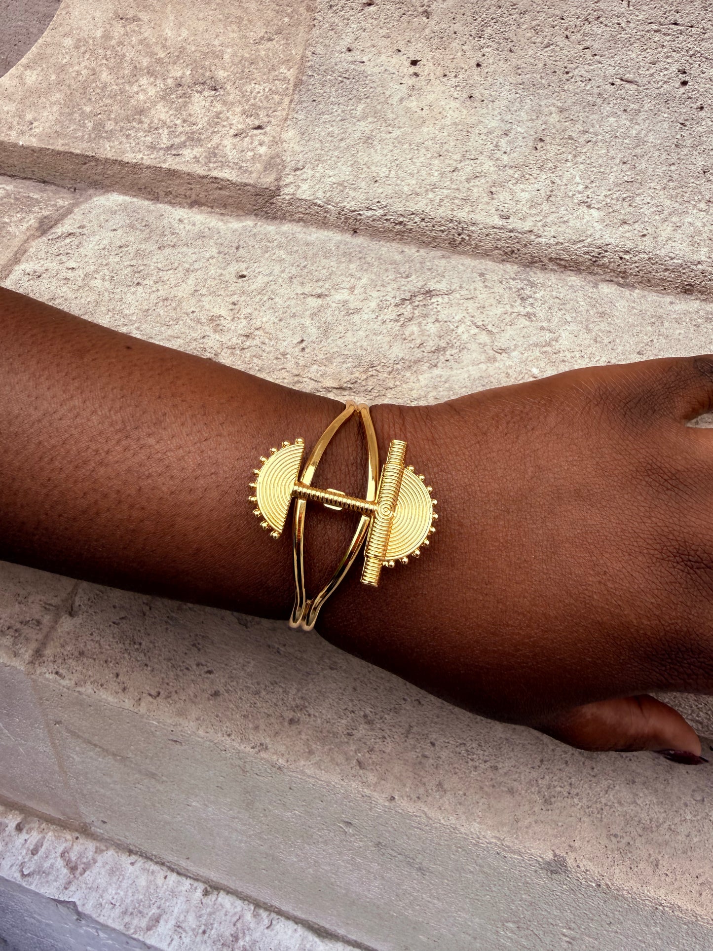 Bracelet ethnique doré & ajustable