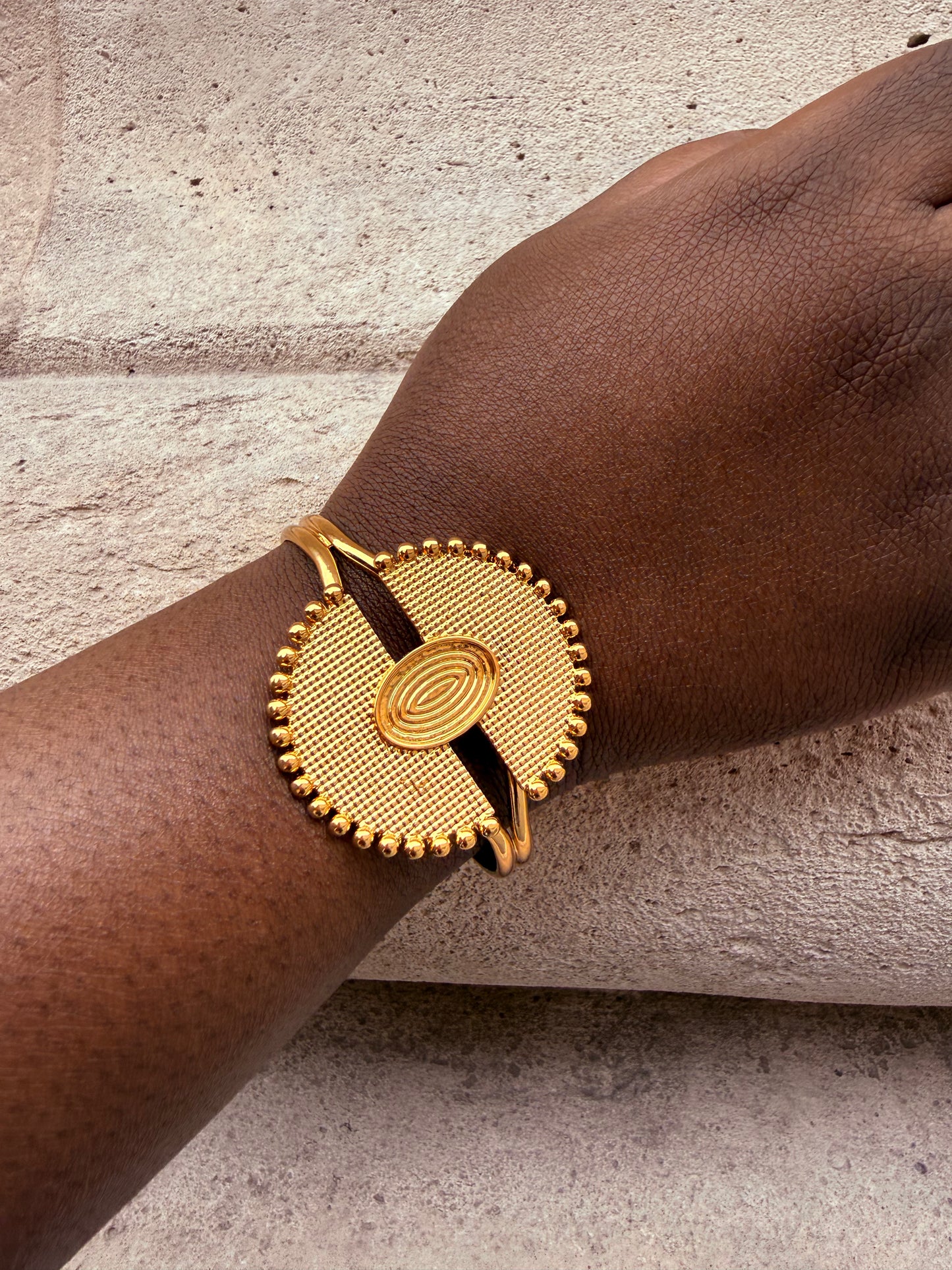 Bracelet ethnique doré & ajustable